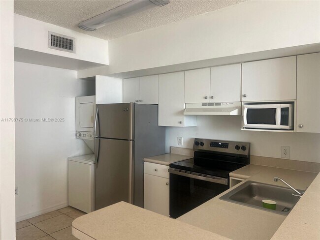 Foto del edificio - 5085 NW 7th St