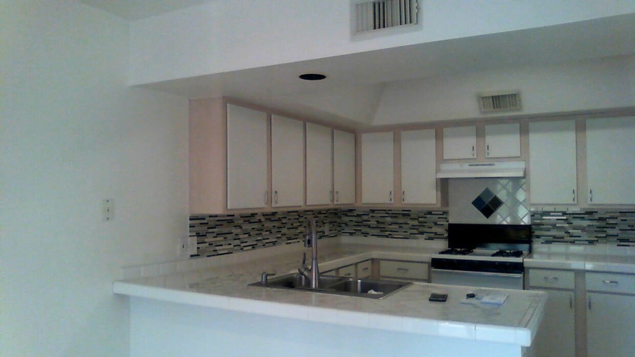 Non age restricted townhome available V... - Non age restricted townhome available    V...