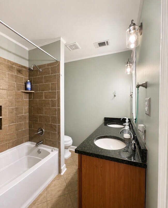 Foto del edificio - 3749 Philwood Ave