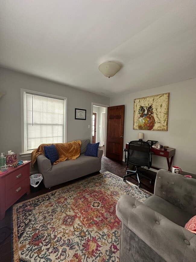 Foto del edificio - 932 Robinson St