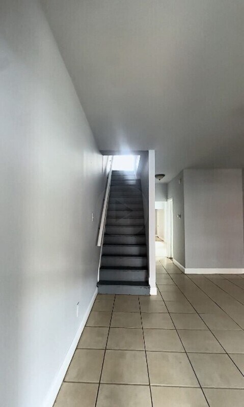 Foto del edificio - 4816 Hawthorne St