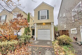 Building Photo - 6211 S Virginia Ave