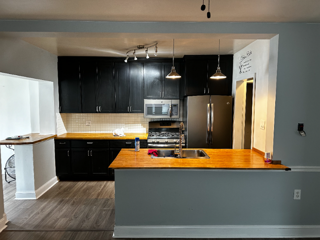 Building Photo - 2412 Keyway