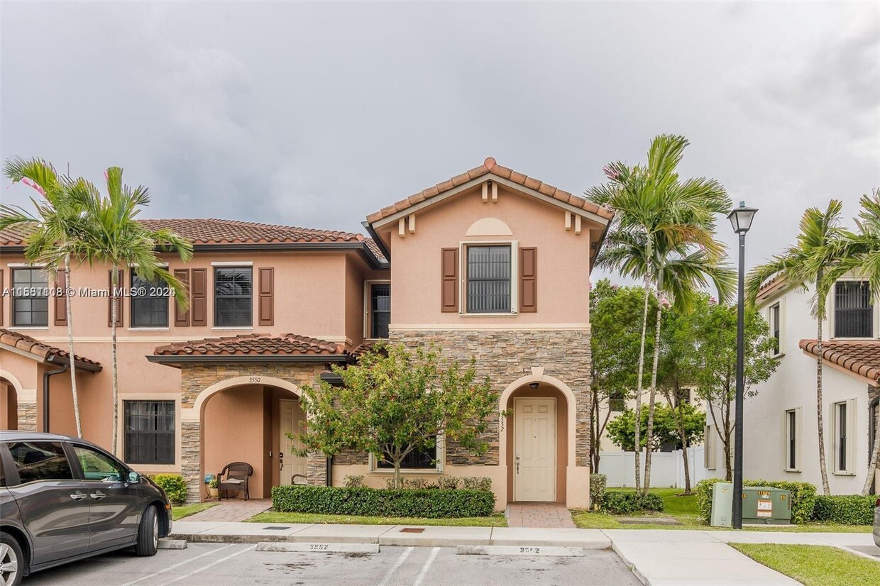 Foto principal - 3552 W 88th Terrace