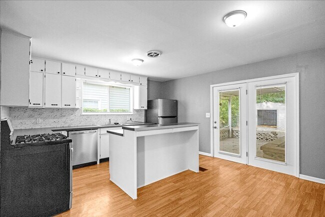 Foto del edificio - Charming 3 Bedroom Home in Independence – ...