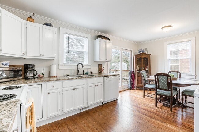 Photo - 214 Cumberland Ave House