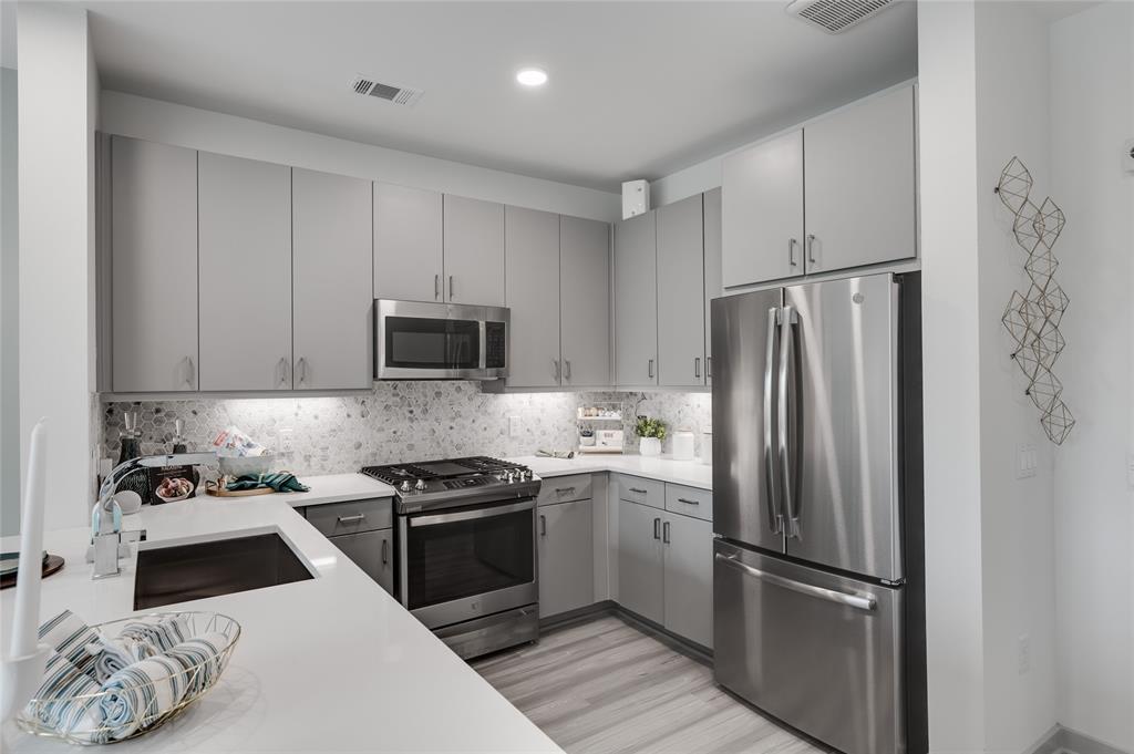 Foto principal - 3636 W Dallas St