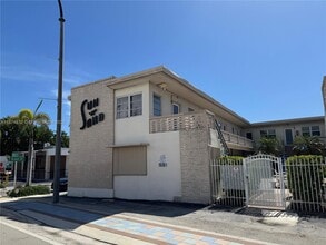 Building Photo - 1315 N Ocean Dr