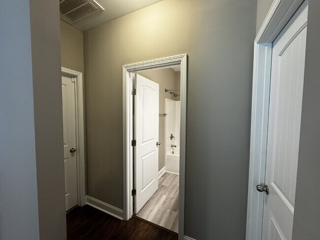 Foto del edificio - Home for Rent