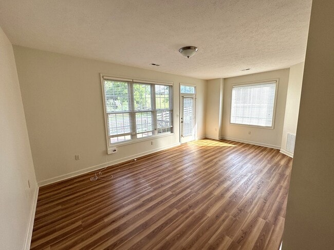 Photo - Taylor Spring Townhouse With Garage and Basement