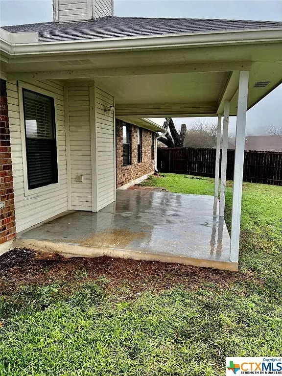 Building Photo - 901 Kelso Dr