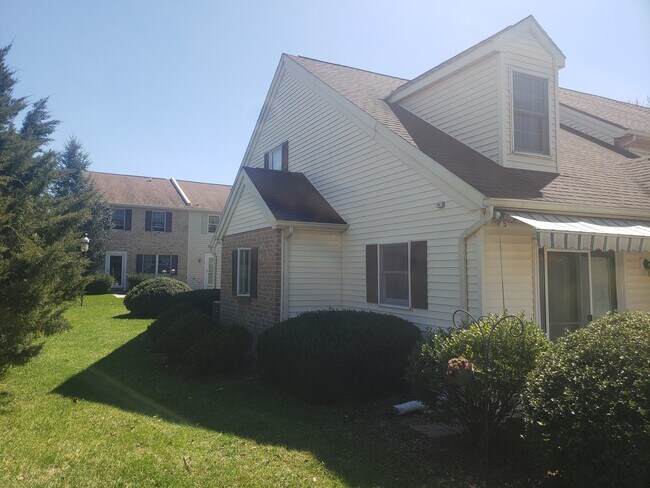 Suite 210 - 10 Brookline Ct