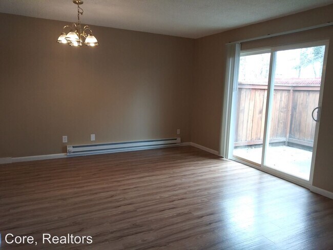 Foto del edificio - 8775 SW Commercial St