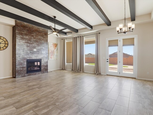 Foto del edificio - 6936 Dusty Dr NE