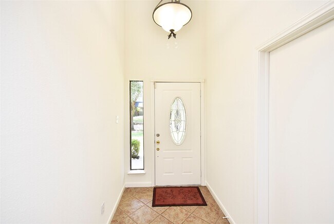 Foto del edificio - 2035 Shorewood Ln