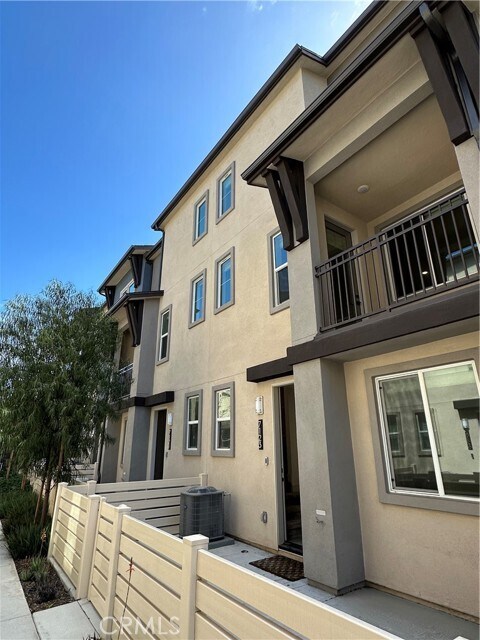 Foto del edificio - 7123 Ryder Ln
