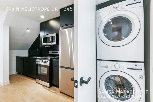 Foto del edificio - 345 Heliotrope Dr