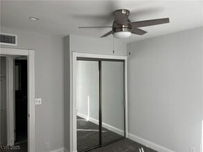 Building Photo - 524 Greenbriar Pl