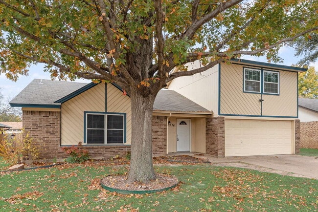 Building Photo - Renovated 3 bed 2 bath in the heart of Saginaw