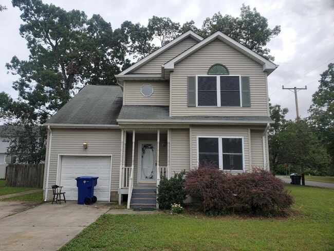 Building Photo - 1063 N Carolina Ct