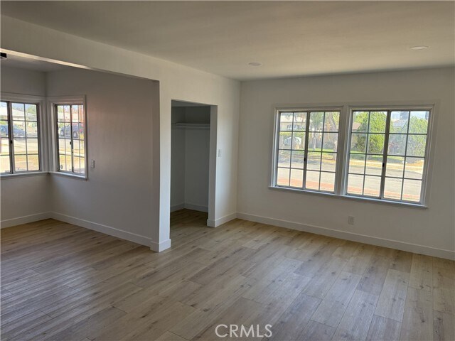 Foto del edificio - 8930 Boxwood Ave