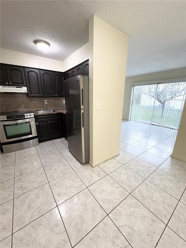 Foto del edificio - 813 SW 10th St