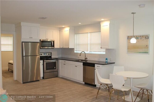 Building Photo - 4312 Sea Grape Dr