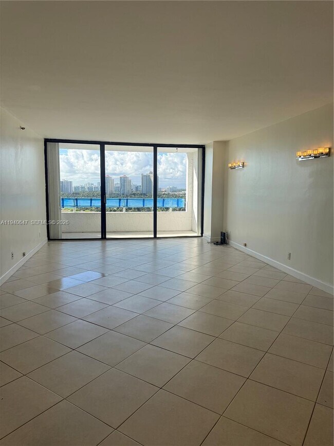 Building Photo - 20355 NE 34th Ct