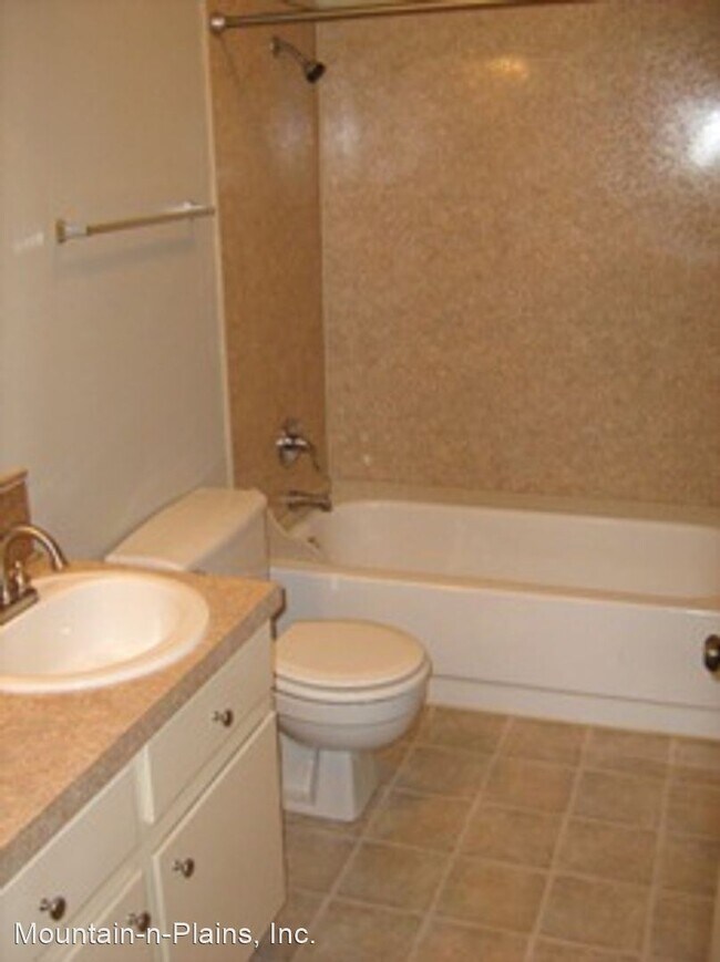 Building Photo - 3 br, 2 bath House - 1518 Glenhaven Drive