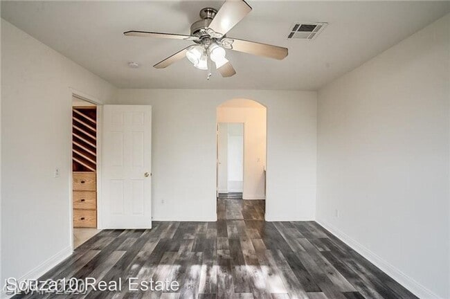 Building Photo - 4 br, 2 bath House - 6489 Dune Point Court