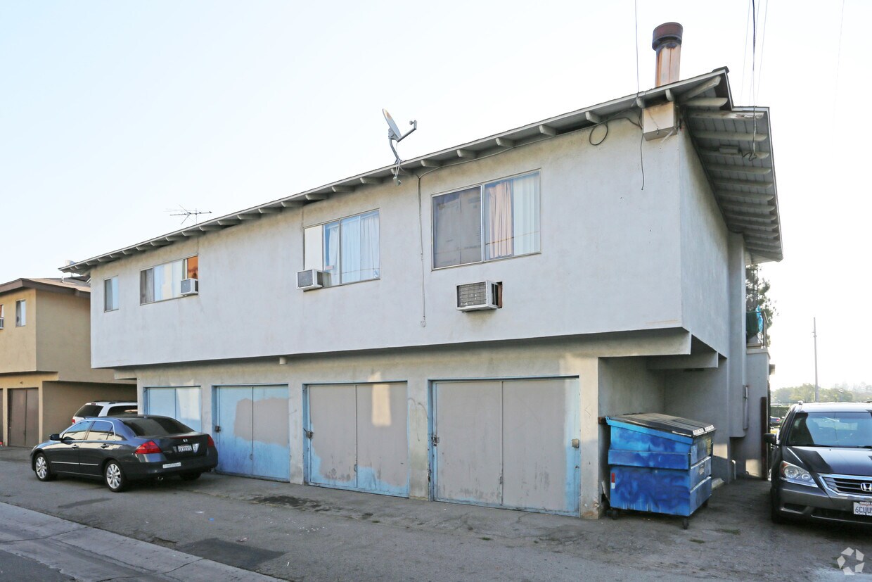 Building Photo - 12181 Adrian St