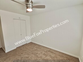 Building Photo - 3117 E Oasis De Palmeras