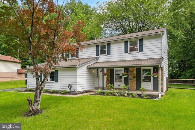 Building Photo - 9710 Muirfield Dr