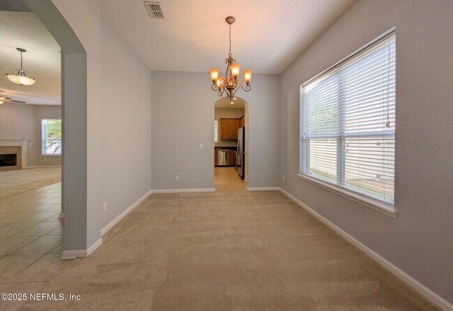 Building Photo - 129 Castlegate Ln