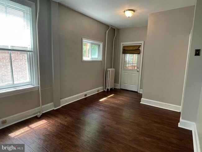 Building Photo - 1417 N Harrison St