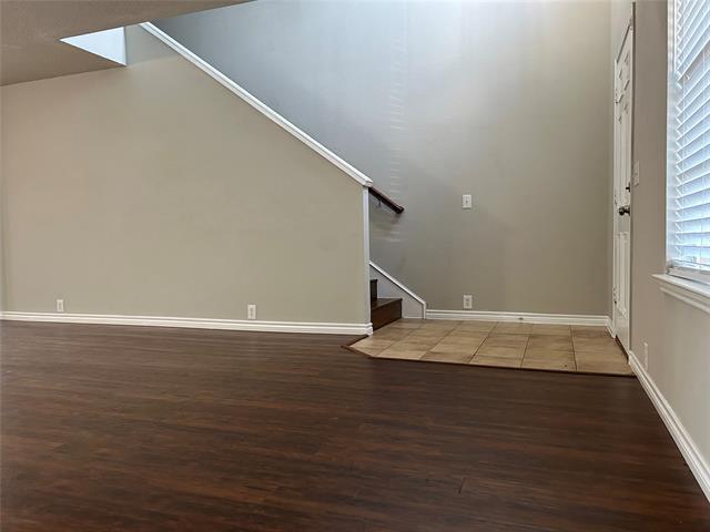 Building Photo - 2404 Texoma Dr