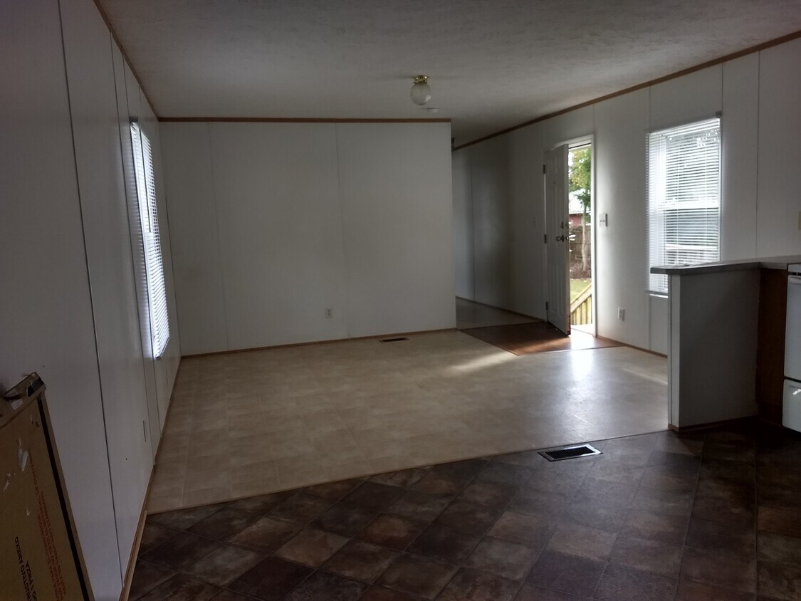 2985 8th St, Marianna, FL 32446 House Rental in Marianna, FL