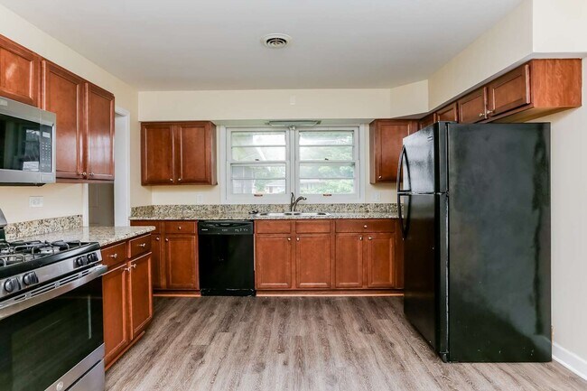 Foto del edificio - 1407 Highland Ave
