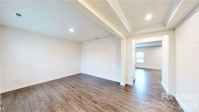 Foto del edificio - 4500 Collingham Dr