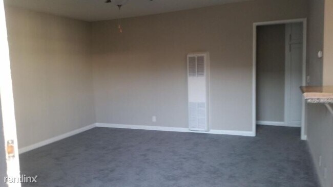 Building Photo - 1 br, 1 bath Apartment - 125 Ximeno Ave