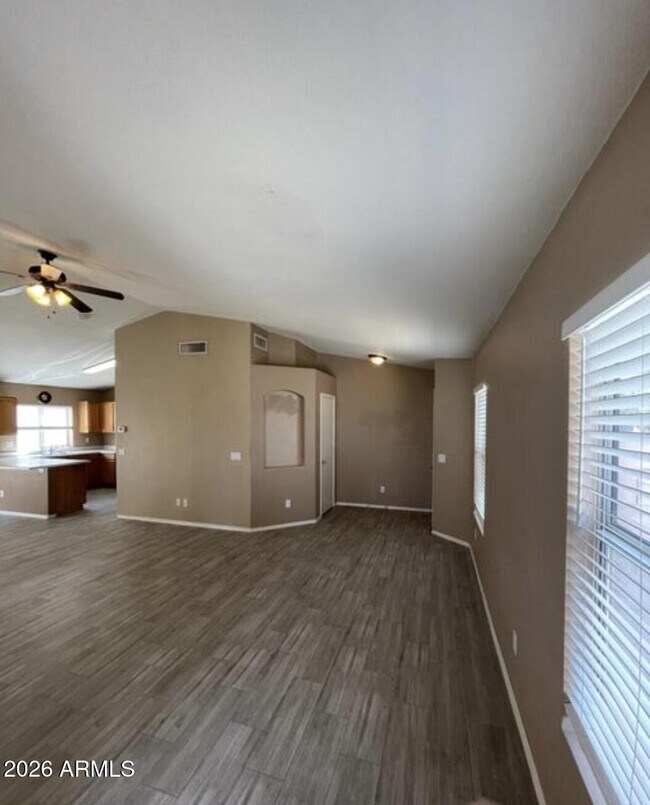 Foto del edificio - 11350 W Eden McKenzie Dr