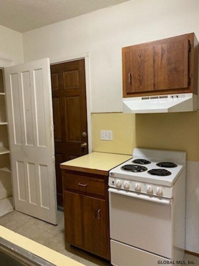 Building Photo - 402 Hamilton St