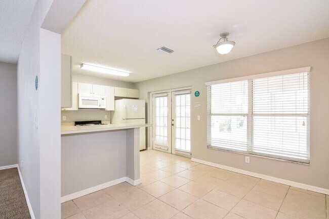 Building Photo - 725 Cape Cod Cir