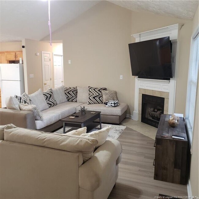 Foto del edificio - 5357 Pringle Way