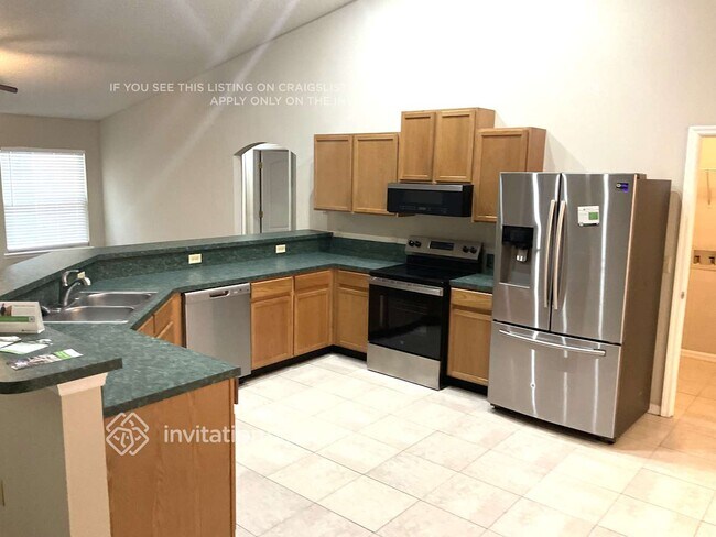 Foto del edificio - 1656 Glen Laurel Dr