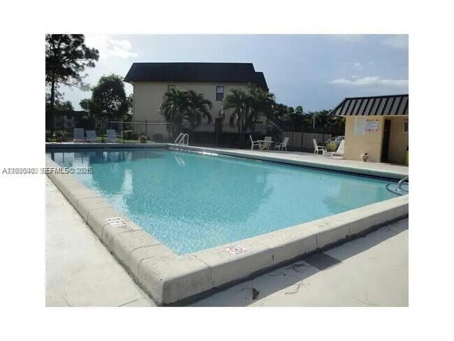 Foto del edificio - 146 NW 91st Ave