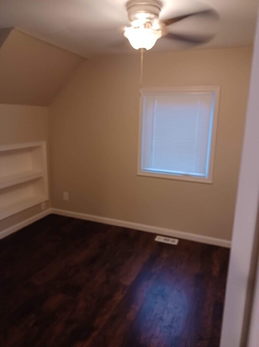Foto del edificio - 9441 Ridgely Ave