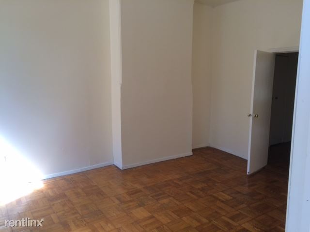 Building Photo - 637 Greene Ave