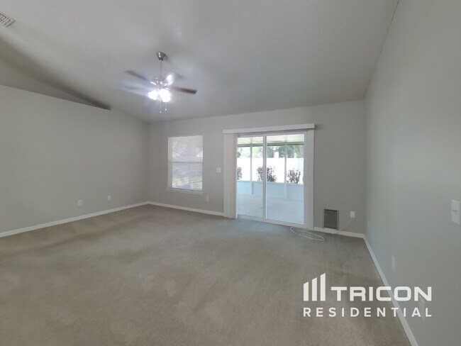Foto del edificio - 1598 Marble Lake Dr