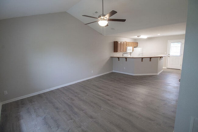 Building Photo - 1306 Godas Cir